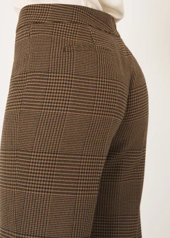 Tailleur a Quadri con Rever Ampio