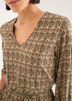 T-shirt Saffie con cinturina in vita