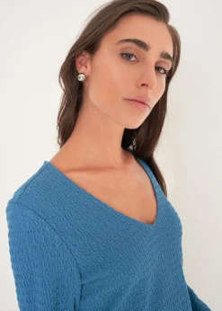T-shirt Simply a rilievo con scollo a V